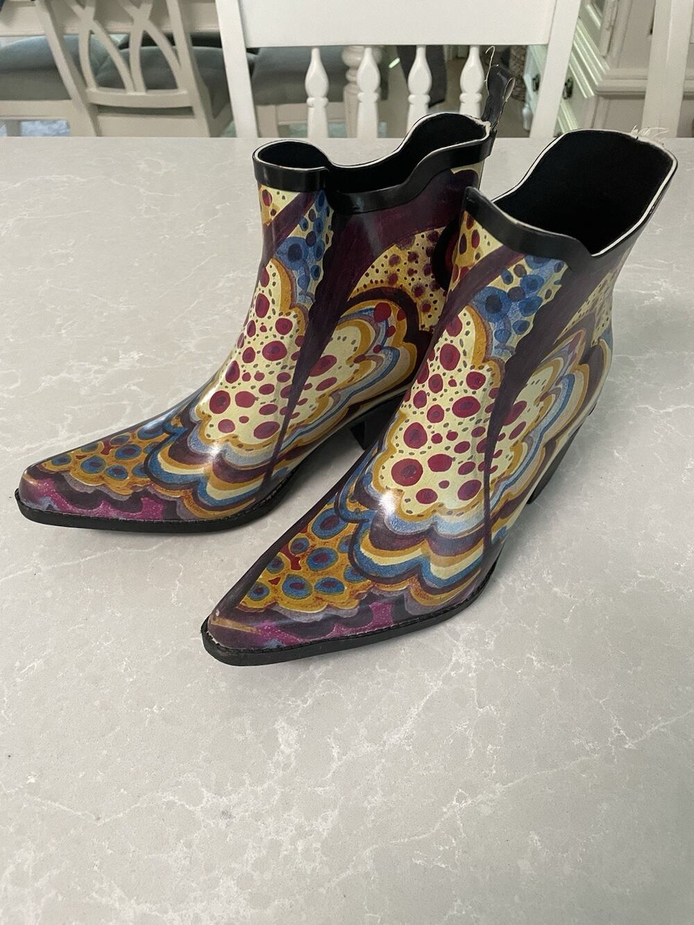 Corkys Women’s Heeled Rubber Ankle Bootie Multicolor Boho Print Size 6